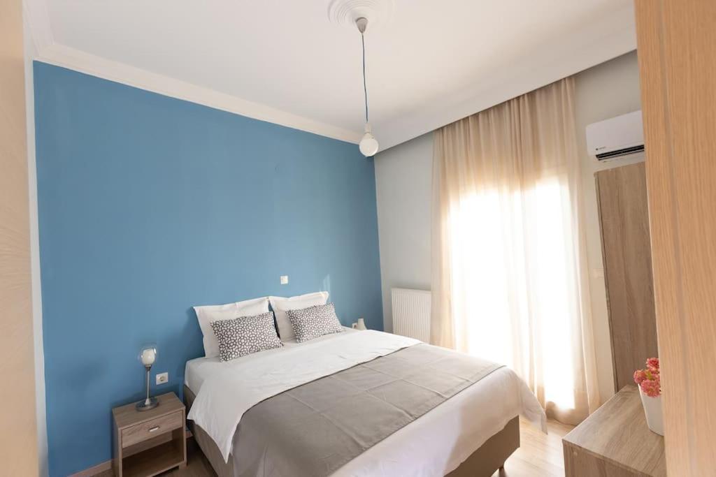 Spacious In Old Town - Private Parking Appartement